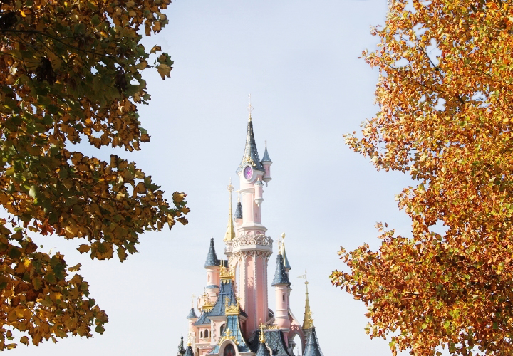 Disneyland Paris: La Symphonie des Couleurs Disney, the Park's new winter  festival 
